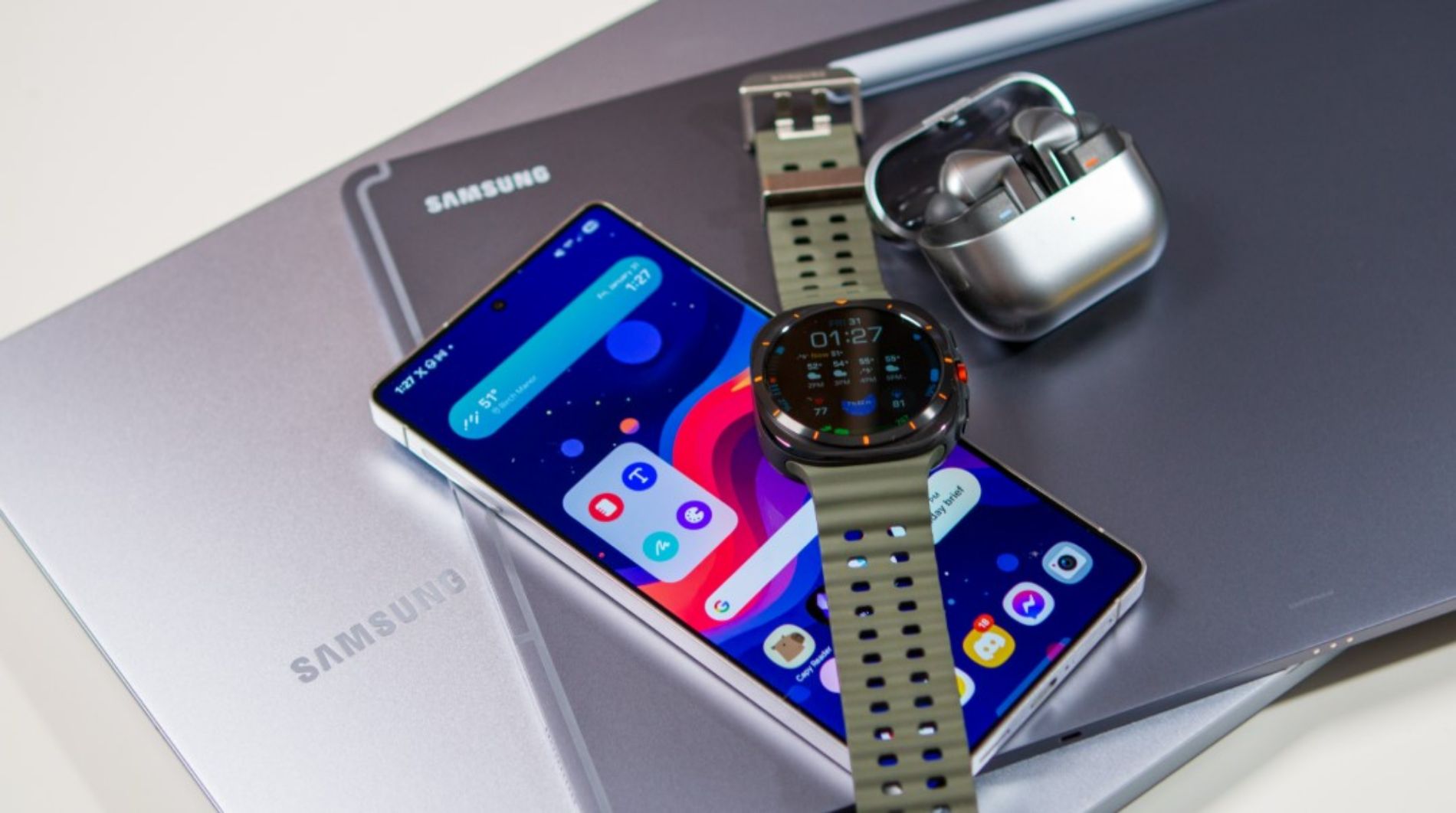 Hình ảnh cho danh mục Mẹo đồng bộ dữ liệu điện thoại Samsung, tablet và smartwatch thật đơn giản